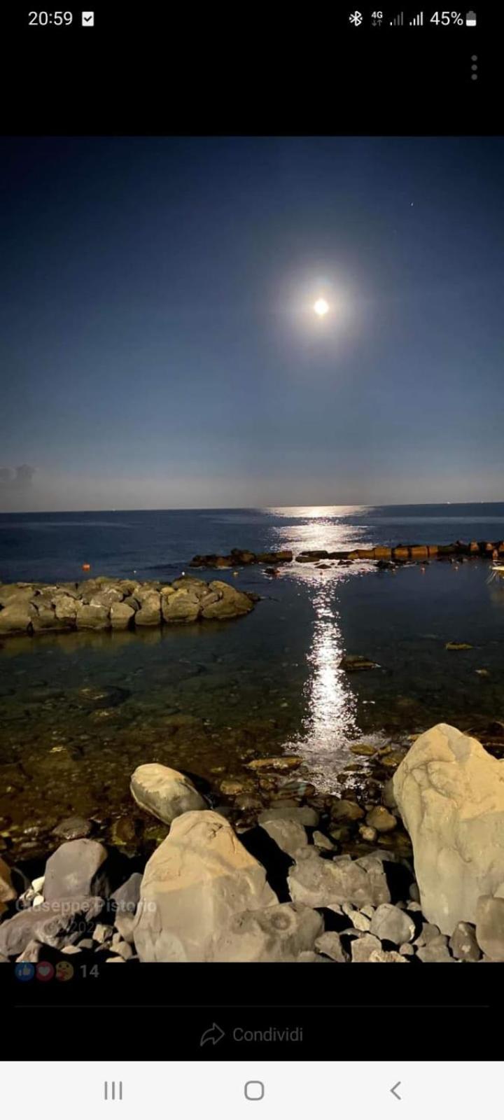 Alba Marina E Tramonti Etnei Riposto Exterior foto